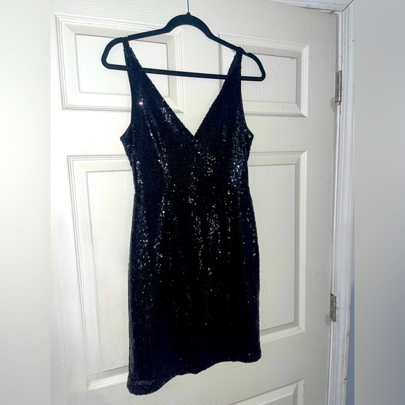 Elegant Black Sequin Dress  Lulu’s Champagne Showers Black Sequin Bodycon Dress - Picture 1 of 6